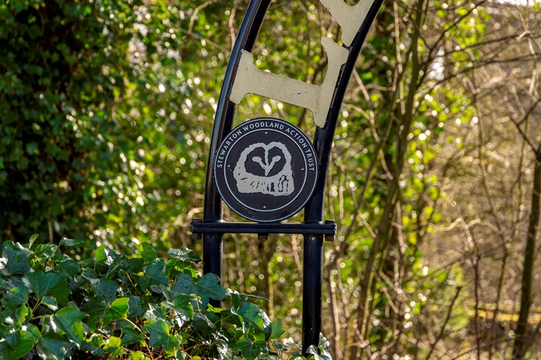 SWAT logo at the main David Dale Avenue entrance to Lainshaw Woods. Photo by Cara Smillie.